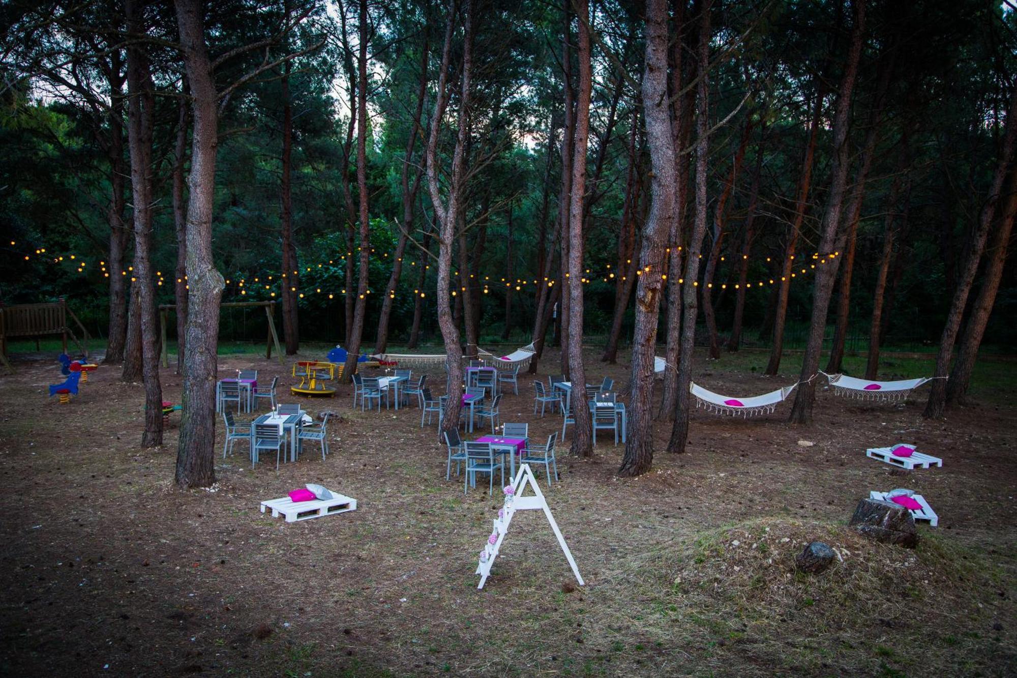 Hotel Pula Bilik gambar