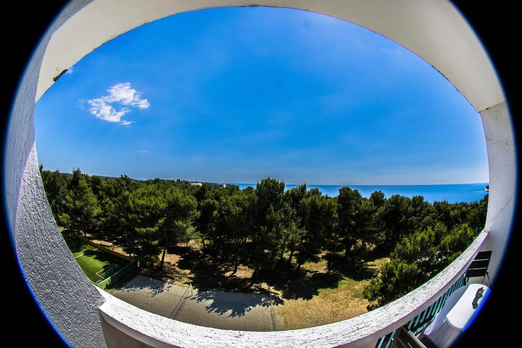 Hotel Pula Luaran gambar